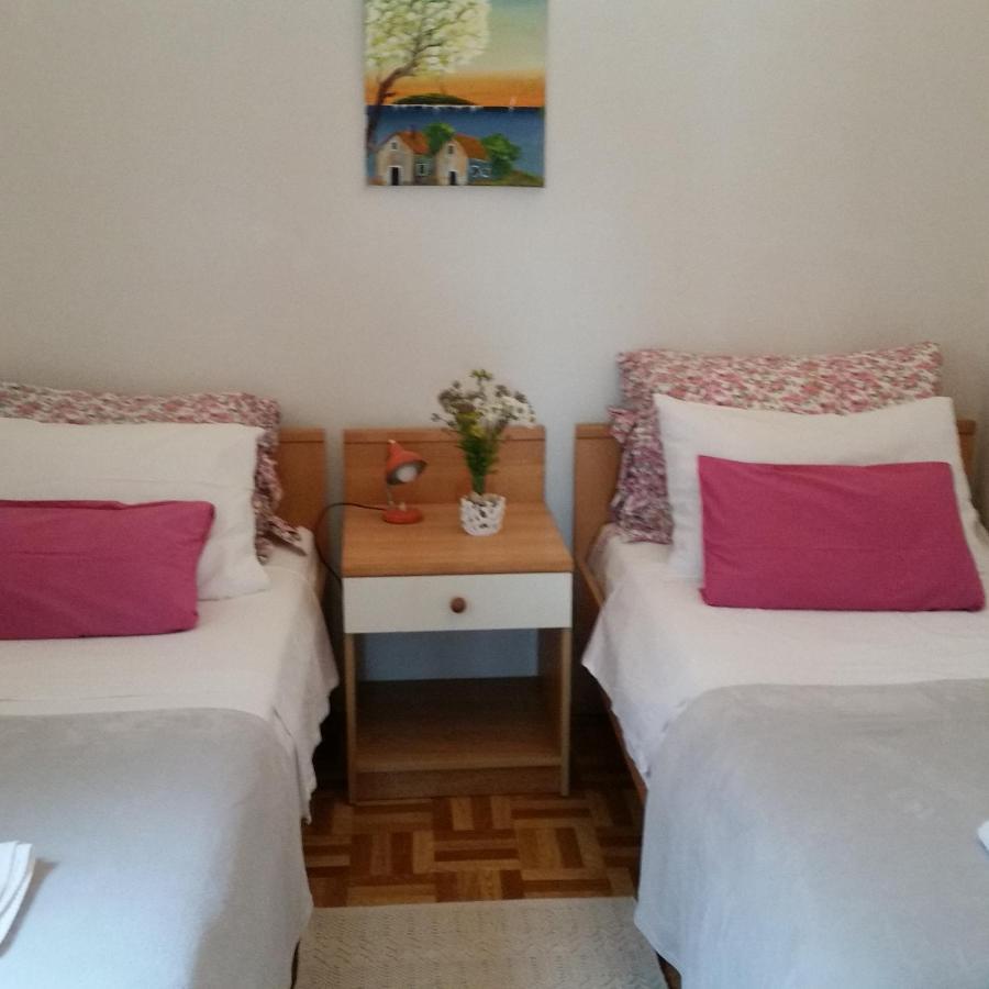 Mendula Apartment Rogač 外观 照片